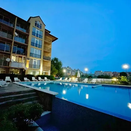 Sunny View South мир авангарда Apartment