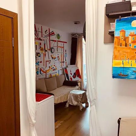 Sunny View South мир авангарда Apartment